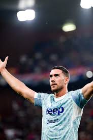 Wanda Nara brazenly exhibiting her boobs