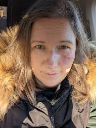 skin decided to act right today so i put the turtlenecks away. nature is  healing. 🌱 hair is giving “george washington” but the face card is valid  so we ignore the chaotic