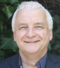 Anyone remember Christine Hutchinson, who went to Tom Hood and lived in  Walthamstow? About 1966? I think she became a teacher.