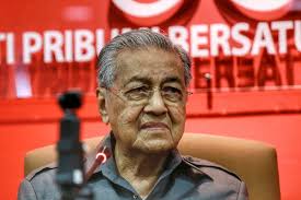 وان جنيدي بن توانكو جعفر; Gps Supporting Dr Mahathir S Return To Power Sheer Lunacy Says Wan Junaidi Asia Newsday