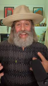 Karl Morse and Ethan Berlin of @arrivalartists are two of the premier  booking agents in the industry and this interview is a super cool, behind  the scenes look at the live music