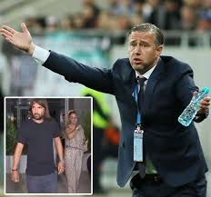 A fost o discuție despre două transferuri nereușite. Laurentiu Reghecampf Super Declaratii Ana Este Sotia Mea Si O Cunosc Cel Mai Bine Ce S A Intamplat De Fapt Intre Anamaria Prodan Si Dan Alexa Buna Ziua Iasi Bzi Ro