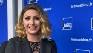 Leona Winter, drag queen