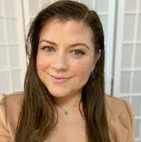 Crystal Araiza's Instagram, Twitter & Facebook