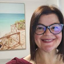 Critical Reflection in Early Childhood Education: Shifting the Lens