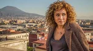 She is a frequent star of italian films, and made her directorial debut with the 2013 drama honey (miele), which won two italian golden globes and received a commendation from. Valeria Golino Sono Un Soldatino Che Non Diserta Mai