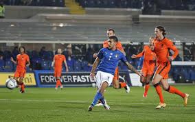 La rete, curiosamente, fu segnata dall'attuale ct dell'olanda, frank de boer, su calcio di rigore al minuto 89. Nations League 2021 Italia Olanda 1 1 Le Oa Pagelle Oa Plus