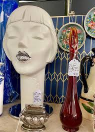 Where buy Dirndlkleid in Leavenworth ?