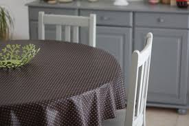 Décaper une terrasse en bois peinte. Repeintes En Gris Ces Chaises Et Cette Table Sont Plus Jolies Peinture Meuble En Pin Merci Pour Le Chocolat