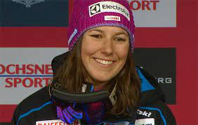 Winning the small crystal globe in combined disciplines in season 2015/2016 (photo: Kombikonigin Wendy Holdener Im Portrait Ski Weltcup 2020 21 Aktuelle Nachrichten Und Informationen Zur Skiweltcup Wm Saison 2020 21