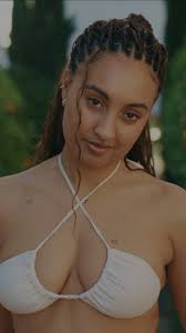 Whenever I'm asked why I love India so much I'll say the same thing! 🇮🇳  The energy of its people 💗😍 This is a beautiful memory from November 2023  in @kizombainkolkata And