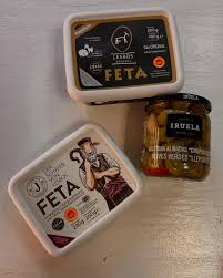 Fernweh 🏖️🌴???? Schon irgendwie, hat aber nichts mit der Situation zu  tun. Spaghetti Marinara esse ich immer auf Kreta in Matala bei meinem  Freund Dimitri im Lions Restaurant 😋🤗. Er und Maki