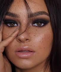 Sydney Slavin (sydneylslavin)