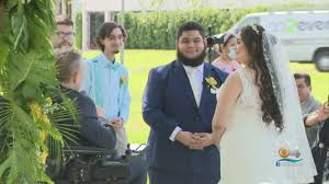 Florida governor ron desantis signed an executive order on monday that immediately suspends all covid restrictions in the state. Local Couple Wins Free Wedding Ceremony Planned Hosted By Fiu Hospitality Students Cbs Miami