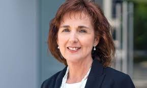 Donna Hildebrand's Instagram, Twitter & Facebook