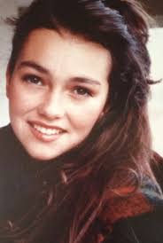 kandeej.com: How- I-wore-my-makeup-in-high-school...