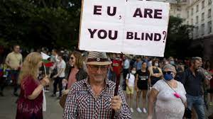 Protest definition, an expression or declaration of objection, disapproval, or dissent, often in opposition to something a person is powerless to prevent or avoid: Protests In Bulgaria Are Also About Media Freedom Euractiv Com