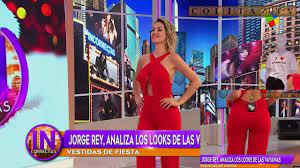 Es conocida por haber sido la conductora de américa noticias en su edición del mediodía y actualmente se desempeña como panelista en distintos programas. Carolina Losada Al Rojo Vivo En Incorrectas Hd720p Colitaztv Youtube
