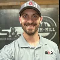 Kevin Lemus's Instagram, Twitter & Facebook