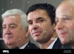Sport football gary speed hi-res stock photography and images