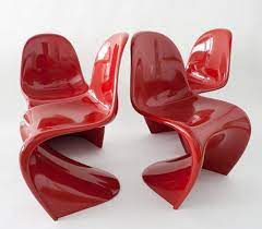 5 plastic chairs with a round plastic table (rocklin). 25 Stylish Fashionable Plastic Chairs I Fashion Styles