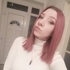 Just Réka Things updated their profile picture.