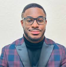 I am excited to say that I have officially completed the Detroit Pistons'  Future Stars Sales Program! 🏀 Over the last 4 weeks, I was able to add to  my knowledge of