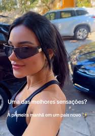 A Primeira Manhã em um País Novo com Nicole Arruda