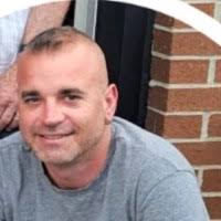 100+ perfiles de «Sabourin»