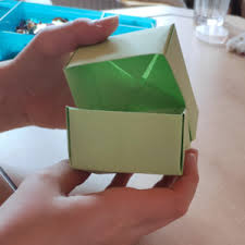 Faltanleitung origami schachtel anleitung pdf : Origami Lerne Wie Du Eine Schachtel Faltest Online Ganztag