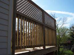 Awesome Diy Outdoor Privacy Screen Ideas With Picture Makeaoutdoorprivacyscreen Outdoorprivacyscreenideaspictu Deck Privacy Building A Deck Outdoor Privacy