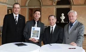 Online banking vr bank rhein neckar eg. Vr Bank Coburg Und Das Landestheater Starke Partner