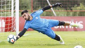 Abrimos debate y predicción fantasy en biwenger, comunio y mister. Fichajes Betis Dani Martin Llega Manana A Sevilla Para Cerrar Su Fichaje Por El Betis Marca Com