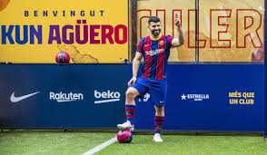 Y es uno de los mejores amigos de messi. Aguero About The Continuity Of Messi I Know Him From It Does A Lot And I Think That It Will Follow