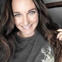 Angela Trask's Instagram, Twitter & Facebook