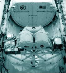 Image result for tbn:N3MLQ4XNwtJ6LM::nssdc.gsfc.nasa.gov/imgcat/hires/lo5_h105_3.gif