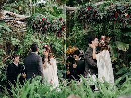 Holly Farm Carmel By The Sea Wedding Venue Eclectic Retro Autumn Wedding At Holly Farm Carmel Wedding Photographer Carmel Weddings Tropical Wedding Venue Carmel Wedding Venue