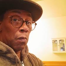 𝗦𝗔𝗬 𝗬𝗘𝗦 𝗜𝗙 𝗬𝗢𝗨 are a fan of Carlos Santana 👋