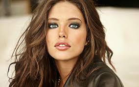 In the market for a new (to you) used car? Emily Didonato Girl Model Black White Stilettos Woman Shoes Hd Wallpaper Peakpx