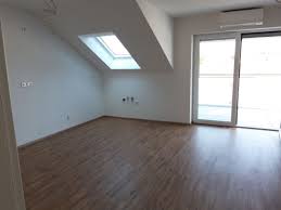 Derzeit 76 freie mietwohnungen in ganz plattling. 3 Zimmer Wohnung Zu Vermieten Jagerstrasse 10 94447 Plattling Deggendorf Kreis Mapio Net