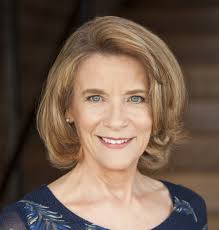 Victoria Lucas's Instagram, Twitter & Facebook