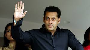 سلمان خان يحتفل بعيد الفطر المبارك Salman Khan Bollywood Khan
