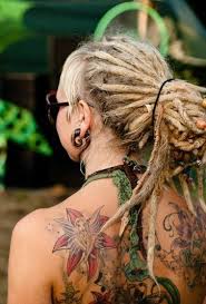 pin von camila zepeda auf dreadlocks dreadlock frisuren dreads und frisuren