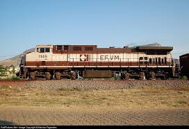 Railpictures Net Photo Efvm 1149 Efvm Estrada De Ferro Vitoria A Minas Ge Bb40 9wm At Governador Valadares Mg Brazil By Nicolas House Styles House Cabin