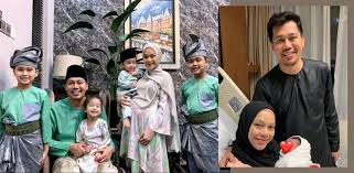 Maybe you would like to learn more about one of these? Sari Yanti Jep Sepahtu Timang Anak Ketiga Sinar Plus