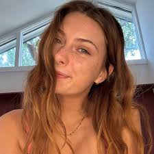 Flora The Yogi updated their profile picture.