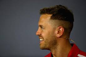 Apr 4, 2021, 1:31 am aston martin formula 1 driver sebastian vettel has admitted he's not at home in his new car, following a troubled bahrain grand prix with his new team. Las Redes Se Mofan Del Nuevo Corte De Pelo De Vettel