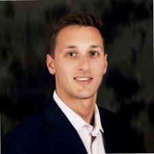 I am very grateful to announce I have accepted an offer from Macy's to be a  2022 Summer Marketing Intern.