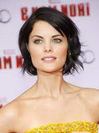 Hairstyles For Square Faces The Right Hairstyles For You Pepino Fashion Square Face Hairstyles Short Hair Styles Haircuts For Fine Hair