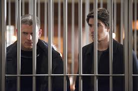 Leonard And Ray Dc Legends Of Tomorrow Wentworth Miller Legend